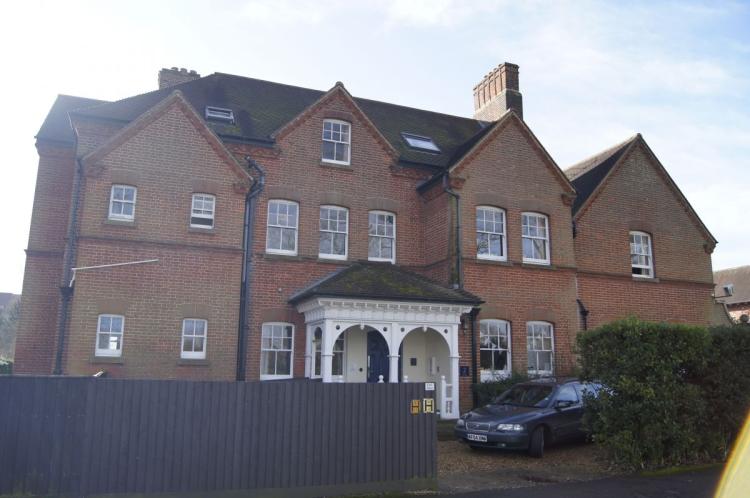 2 Adams Road