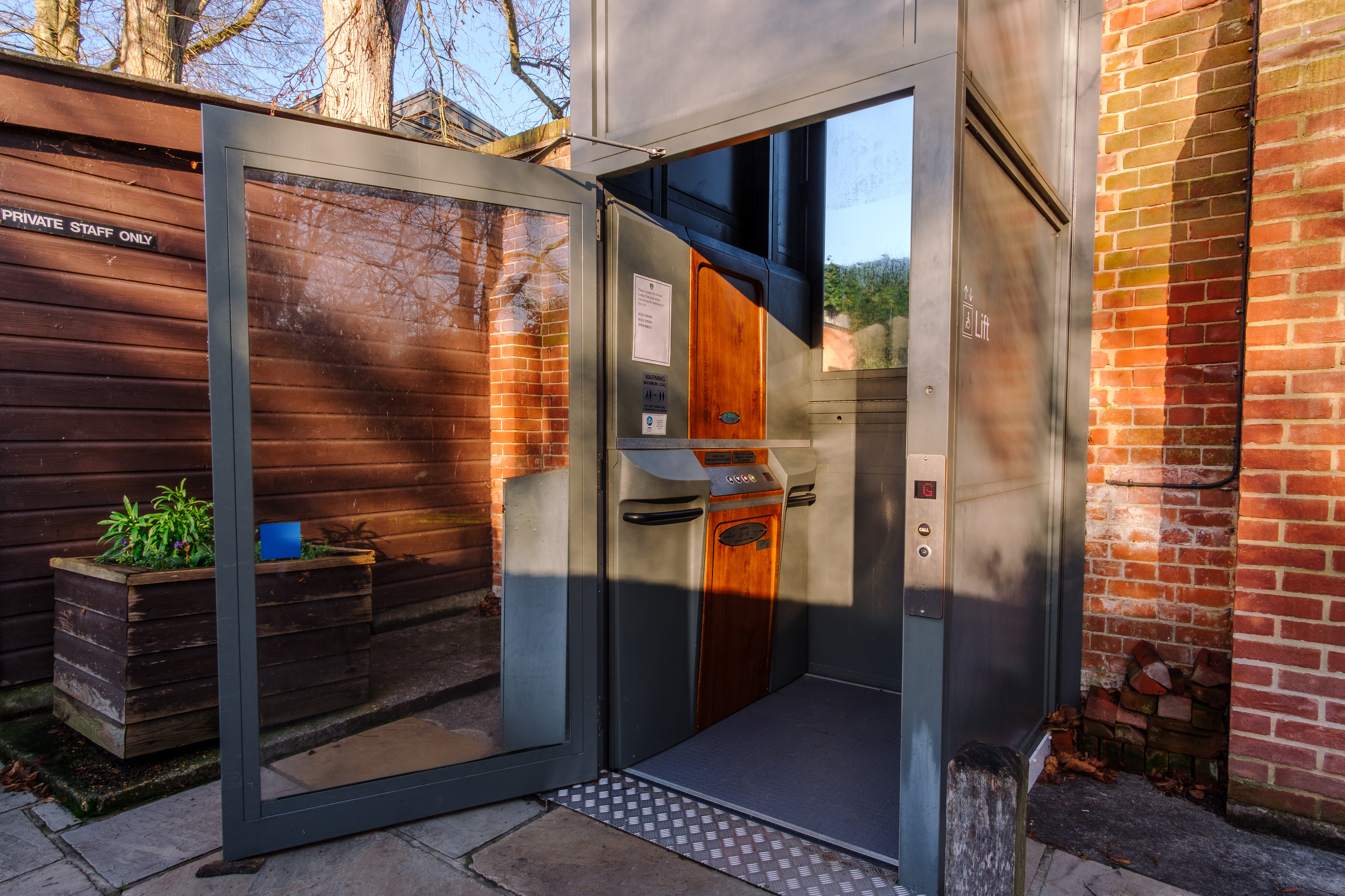 External lifts for different levels of the gardens
